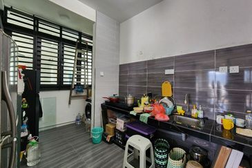 THE COVE HILLSIDE RESIDENCE