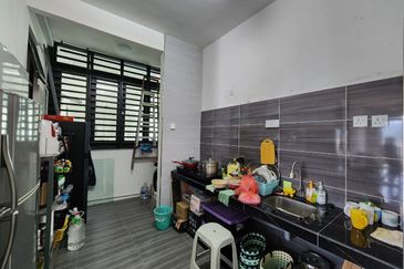 THE COVE HILLSIDE RESIDENCE