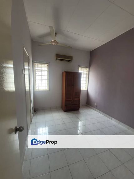 Puchong Nice House at Taman Putra Prima Sale for CHEAP PRICE , Selangor, Puchong