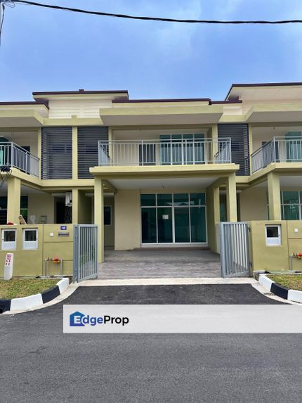 DOUBLE STOREY LIKE NEW IN TAMAN HELANG PERDANA KULIM KEDAH FOR SALE, Kedah, Kulim