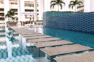 The Pinnacles (Pinnacle Tower)