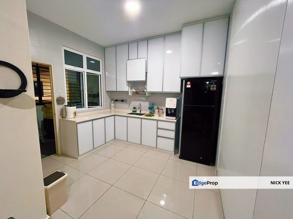 Nice Sea View @ 3 bedroom Full Furnished, Johor, Johor Bahru