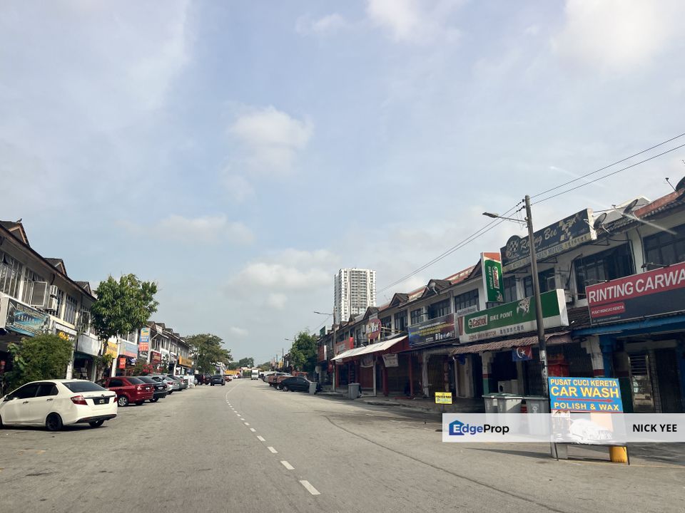 Taman Rinting End Lot Shop For Sale, Johor, Masai