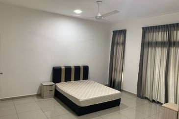 Jalan Rimbun near Horizon Hill / Bukit indah