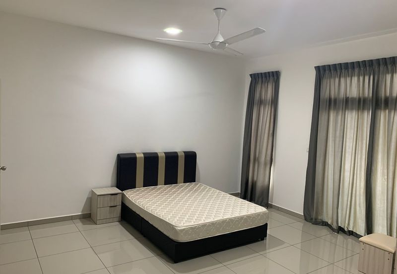 Jalan Rimbun near Horizon Hill / Bukit indah