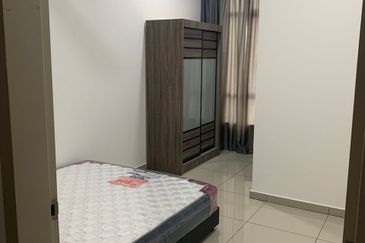 Jalan Rimbun near Horizon Hill / Bukit indah