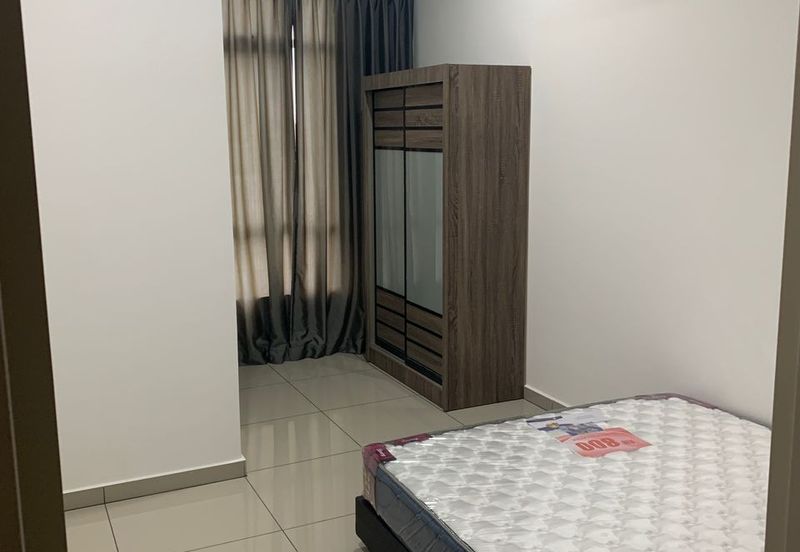 Jalan Rimbun near Horizon Hill / Bukit indah