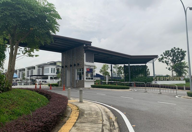 Jalan Rimbun near Horizon Hill / Bukit indah