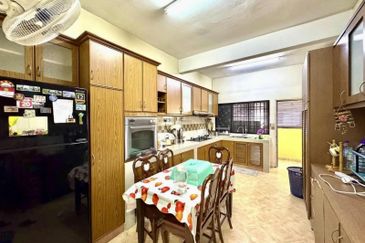 Seksyen 11, Kota Damansara