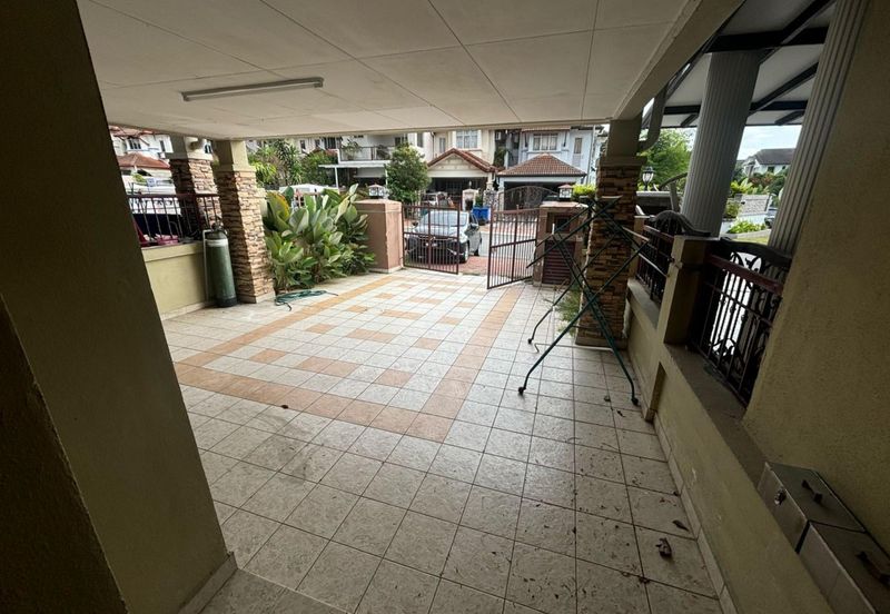 MURAH! Double Storey Terrace Bukit Subang