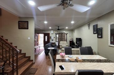 Seksyen 11, Kota Damansara