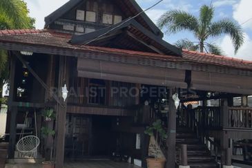 VILLA MEWAH, KUALA TERENGGANU