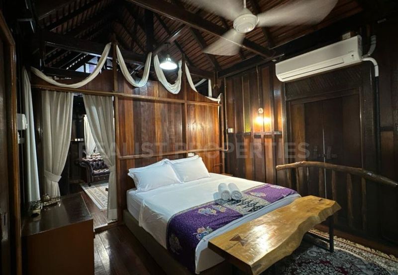 VILLA MEWAH, KUALA TERENGGANU