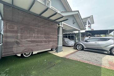 Renovated Full-Furnished 2 Storey 𝐒𝐞𝐦𝐢-𝐃 