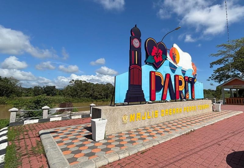 Bazaar Kambri Parit untuk Dijual
