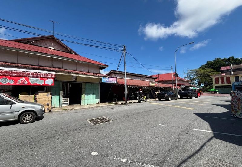 Bazaar Kambri Parit untuk Dijual