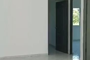 Flat For Ssle in Tawas Damai