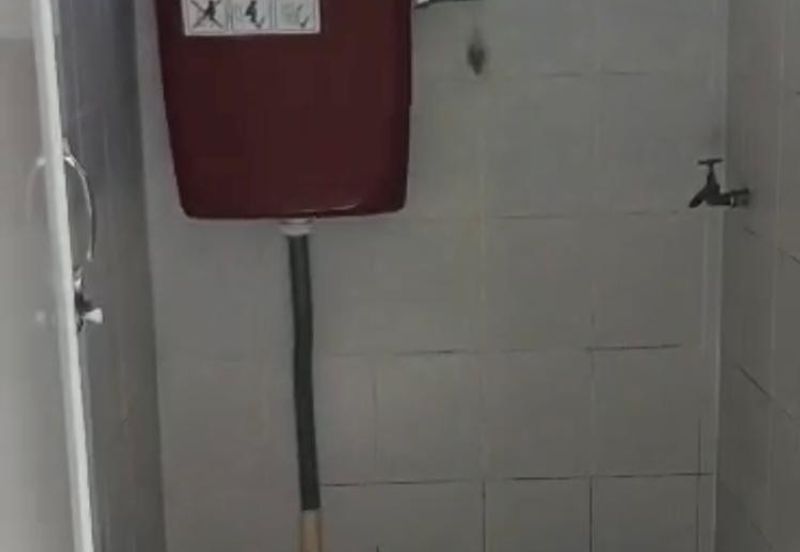 Flat For Ssle in Tawas Damai