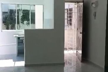 Flat For Ssle in Tawas Damai