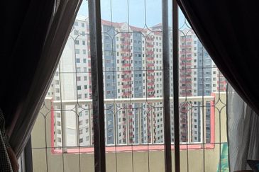 Vista Pinggiran, Taman Pinggiran Putra