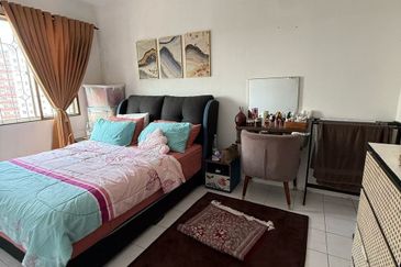 Vista Pinggiran, Taman Pinggiran Putra