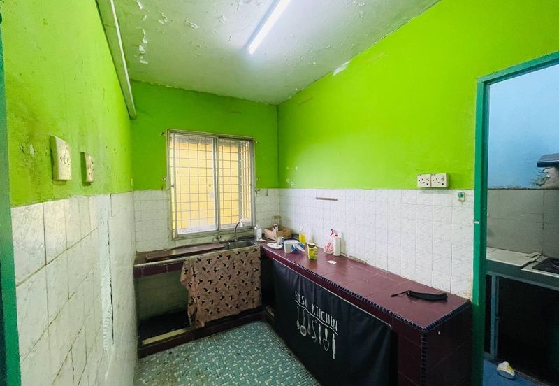 Menara Merak Kayangan