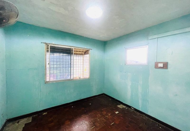 Menara Merak Kayangan