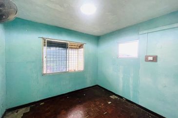 Menara Merak Kayangan