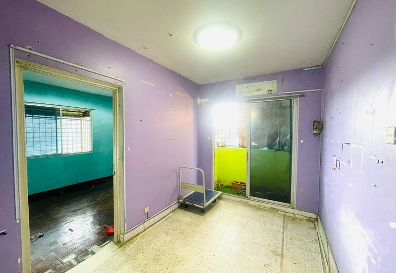 Menara Merak Kayangan