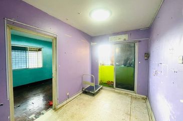 Menara Merak Kayangan