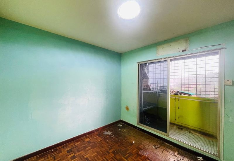 Menara Merak Kayangan