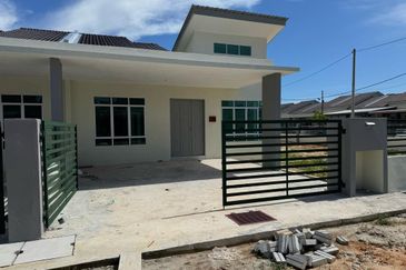 SEMI-DETACHED SINGLE STOREY HOUSE SABAK BERNAM SELANGOR ✅ NO DEPOSIT ✅BOOKING 1K  ✅ FREE LEGAL & STAMP DUTY ✅FREEHOLD ✅EXTRA LAND 