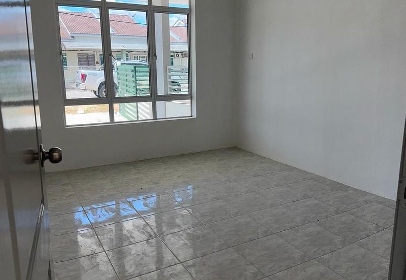 SEMI-DETACHED SINGLE STOREY HOUSE SABAK BERNAM SELANGOR ✅ NO DEPOSIT ✅BOOKING 1K  ✅ FREE LEGAL & STAMP DUTY ✅FREEHOLD ✅EXTRA LAND 