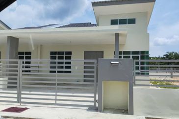 SEMI-DETACHED SINGLE STOREY HOUSE SABAK BERNAM SELANGOR ✅ NO DEPOSIT ✅BOOKING 1K  ✅ FREE LEGAL & STAMP DUTY ✅FREEHOLD ✅EXTRA LAND 