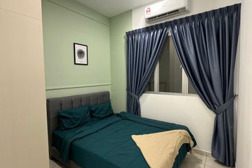 FULL LOAN BOOKING 1K FREEHOLD BALCONY SWIMMING POOL Alam Sari Condo