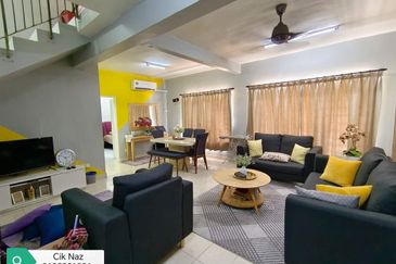 Corner Lot, 2 Storey Terrace Subang Bestari 