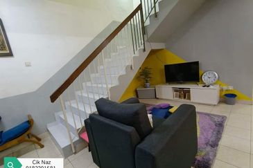 Corner Lot, 2 Storey Terrace Subang Bestari 