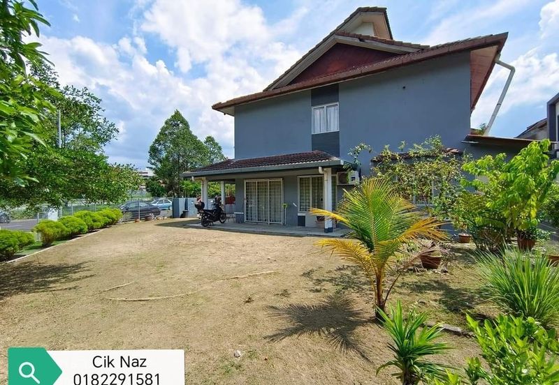 Corner Lot, 2 Storey Terrace Subang Bestari 