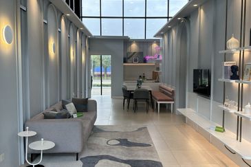 Casa Embun, Cybersouth