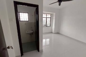 Persiaran Puncak Alam 2 