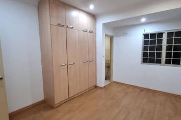 Jalan Sepah Puteri 5/12