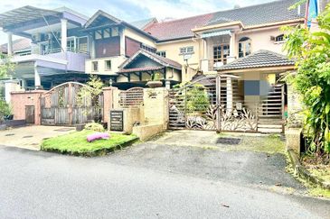 Jalan Suasana, Bandar Tun Hussein Onn