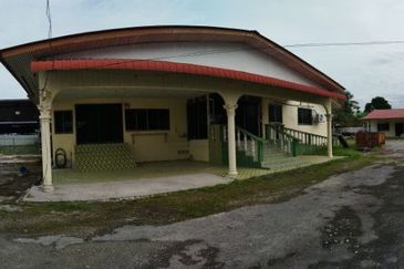 Kampung Sungai Sekamat