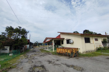 Kampung Sungai Sekamat