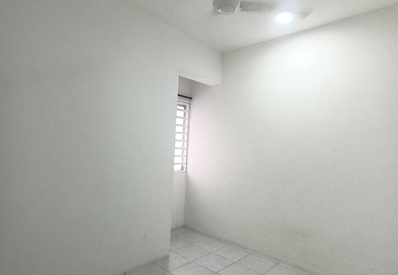 D'Aman Residences, Meru