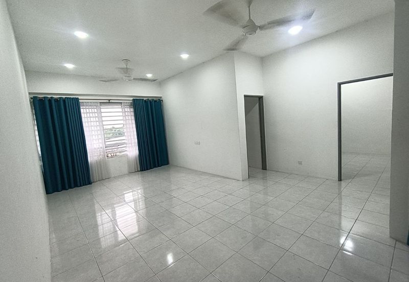 D'Aman Residences, Meru