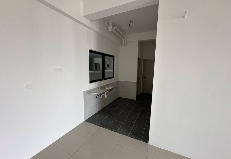 Piccadilly Service Residence @ Greentown