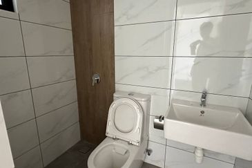 Piccadilly Service Residence @ Greentown