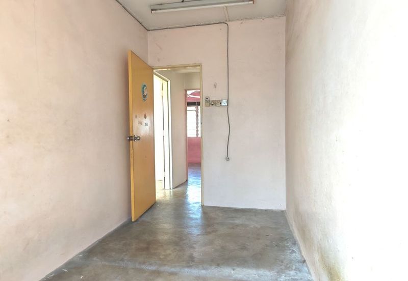 TAMAN BANDAR BARU MENGLEMBU