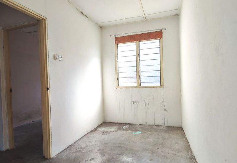 TAMAN BANDAR BARU MENGLEMBU